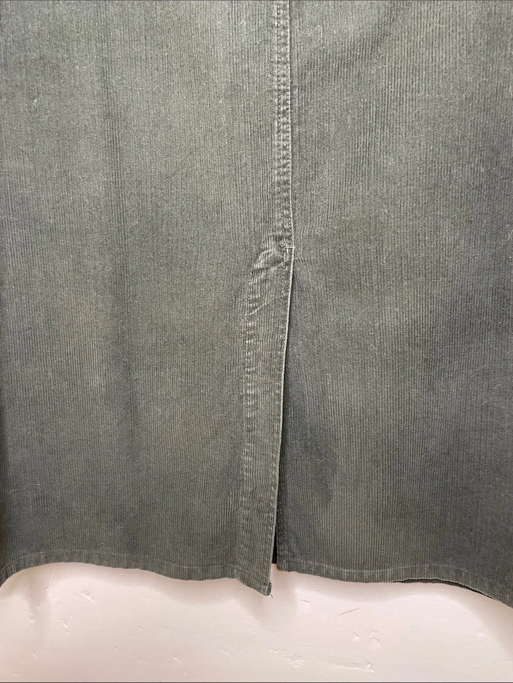EDDIE BAUER VTG Green Corduroy Earthy Gorpcore Grunge Modest Women’s Skirt 10